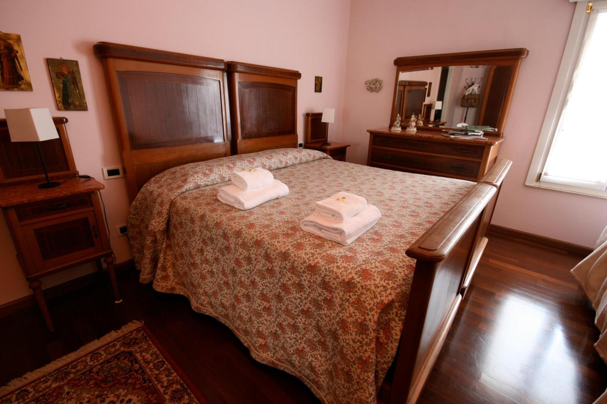 Corte Posta B&B - Parcheggio E Bagno In Camera Mantua Habitación foto
