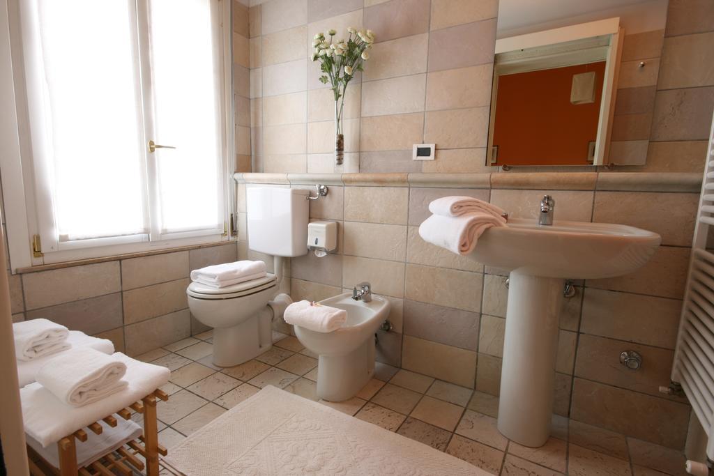 Corte Posta B&B - Parcheggio E Bagno In Camera Mantua Exterior foto